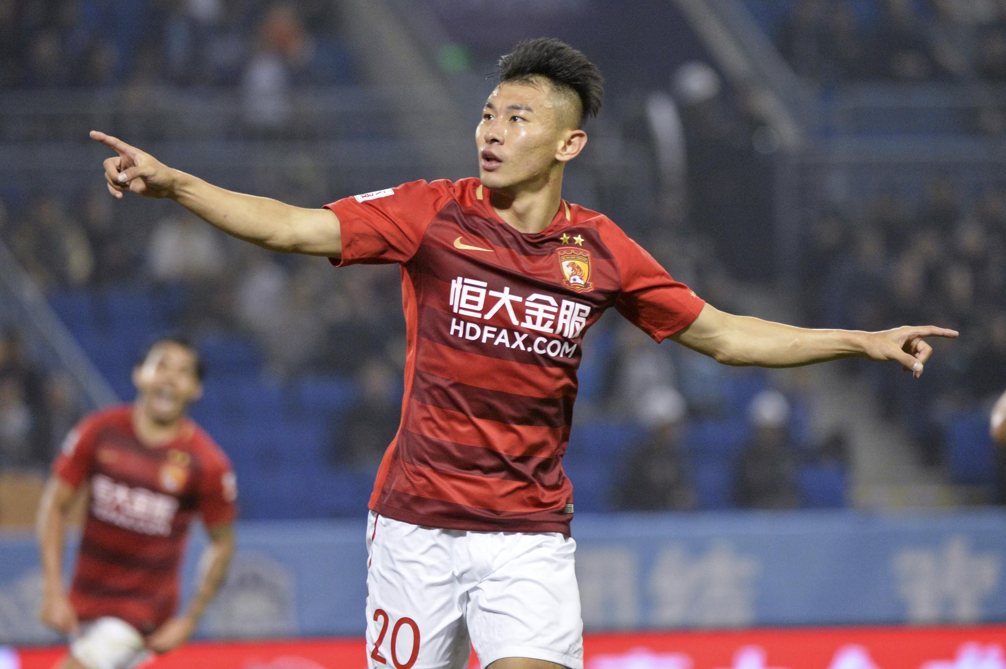 开云-今晚突围战来临，多伦多猛龙围绕亚冠完成体检，质疑声仍在，训练强度明显提升的简单介绍